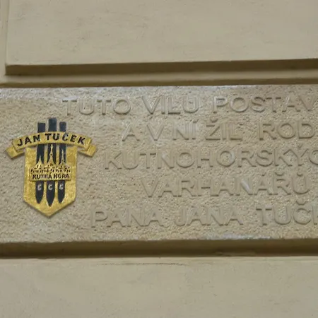U Varhanáře Hotel 3*