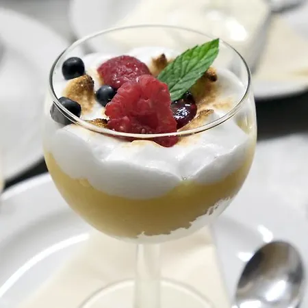 U Varhanare 酒店 3*